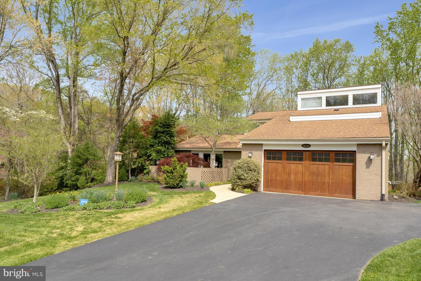 10226 Cedar Pond Drive photo 3