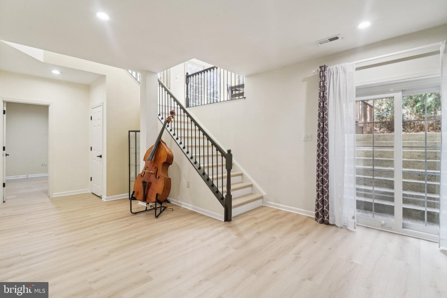 3828 Highland Oaks Drive photo 40