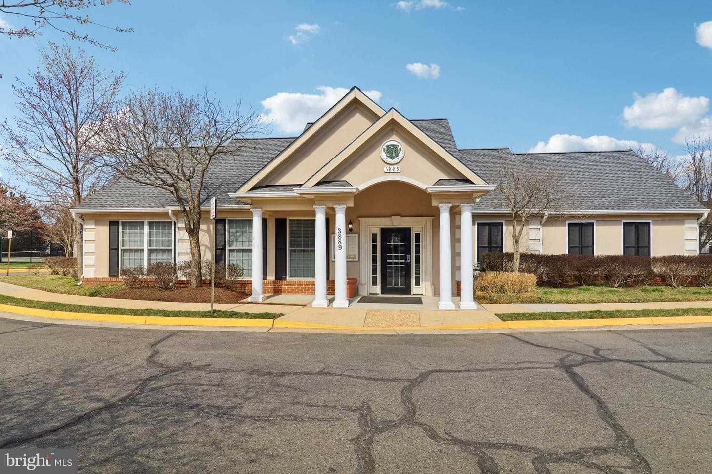 3828 Highland Oaks Drive photo 69