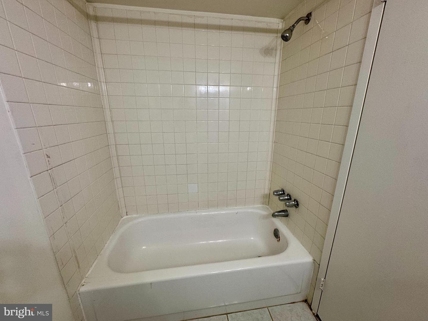 2247 Castle Rock Sq #1b photo 17