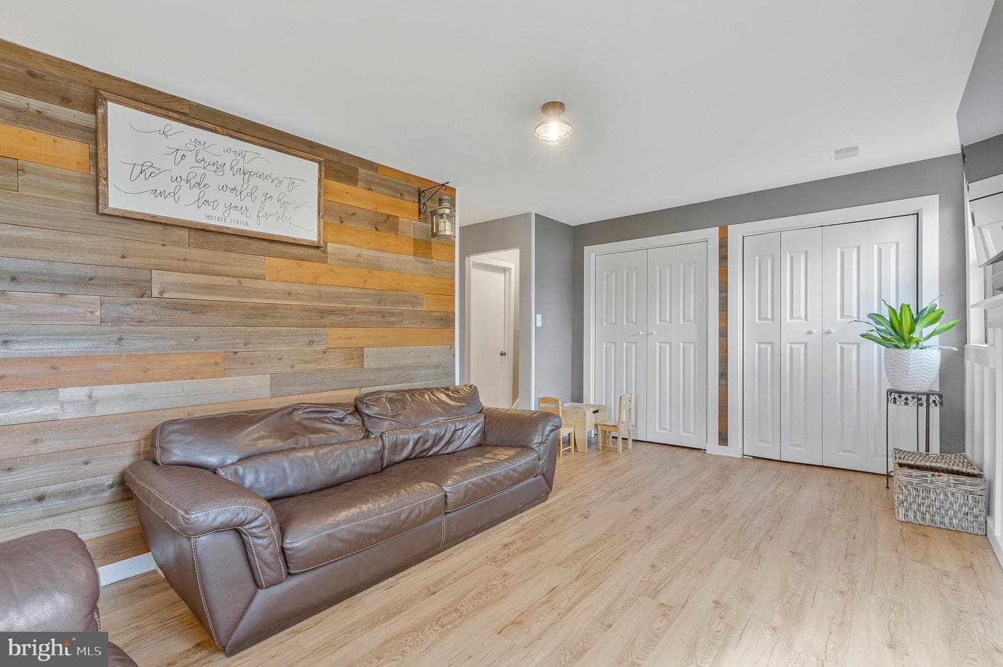 519 Merlins Lane photo 11