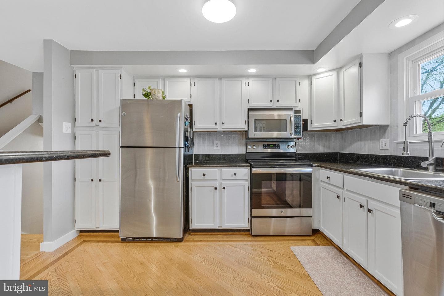 519 Merlins Lane photo 4