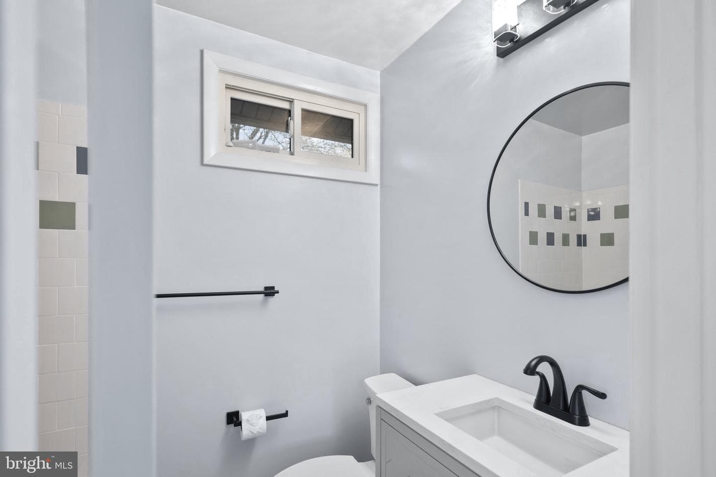 4728 Redfern Court photo 19