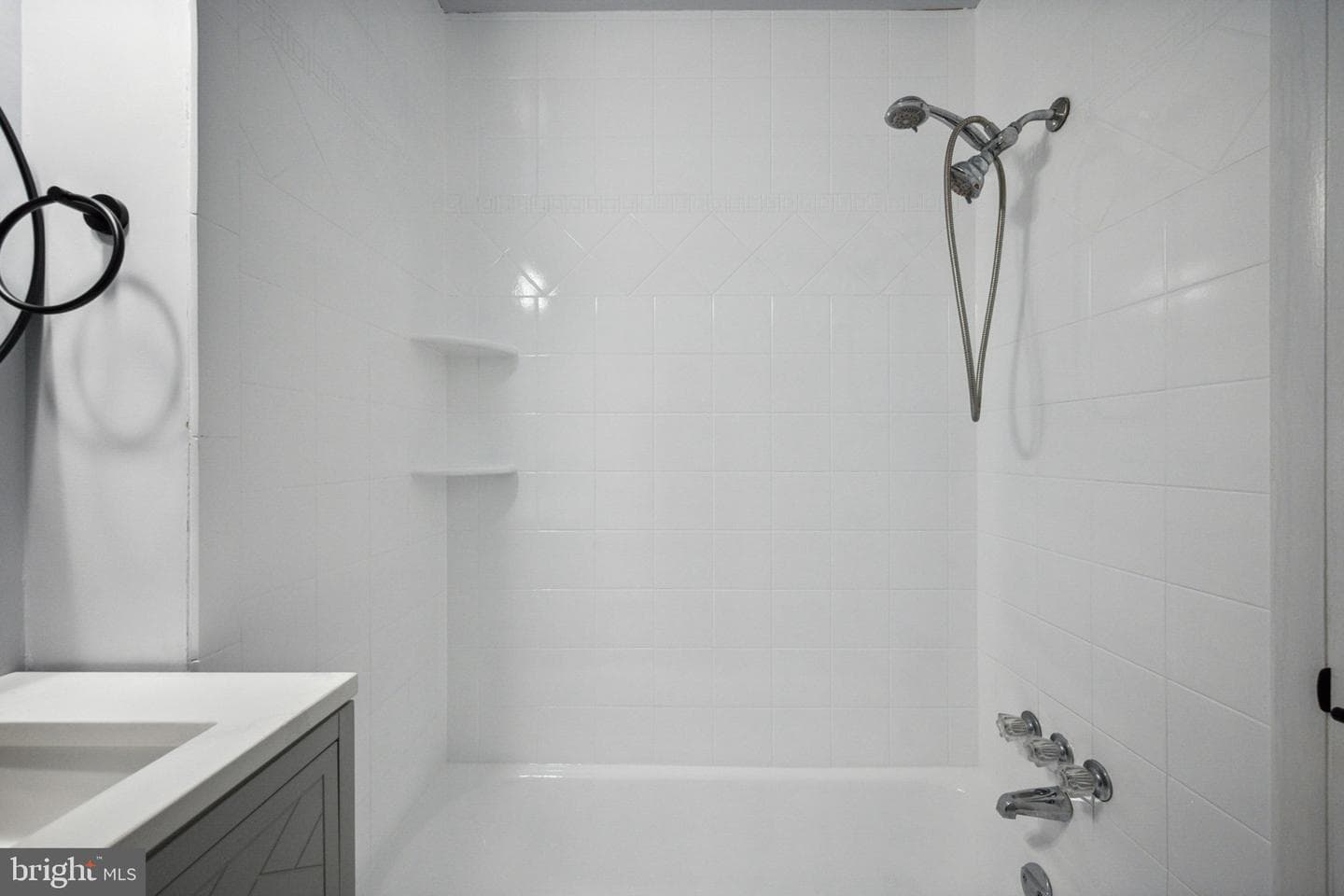 4728 Redfern Court photo 24