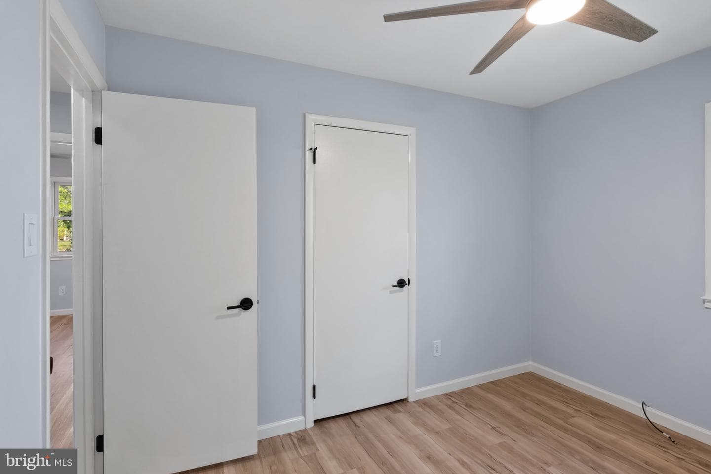 4728 Redfern Court photo 25