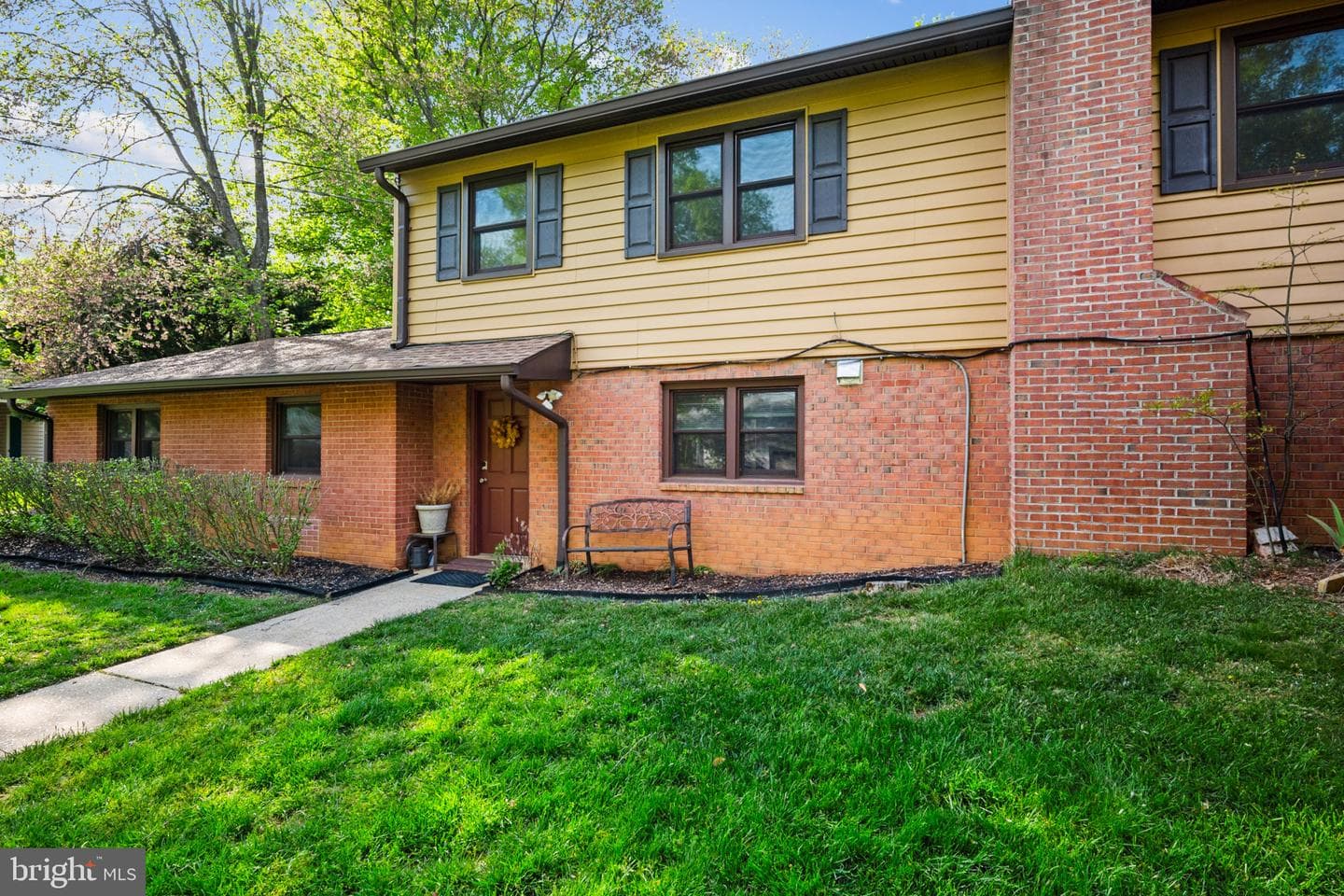 4728 Redfern Court photo 40