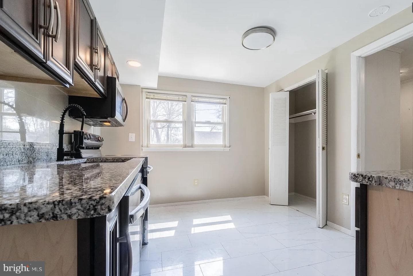 4728 Redfern Court photo 43