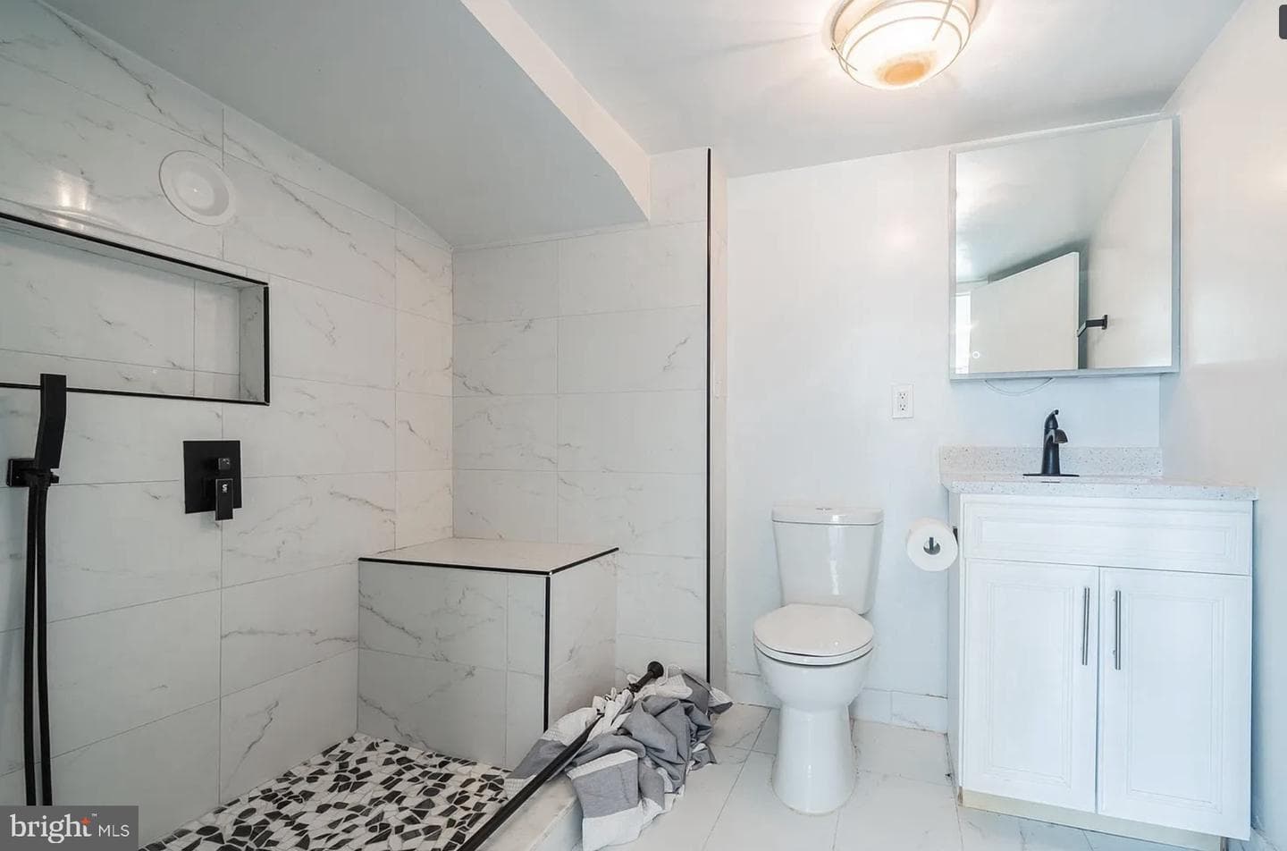 4728 Redfern Court photo 46