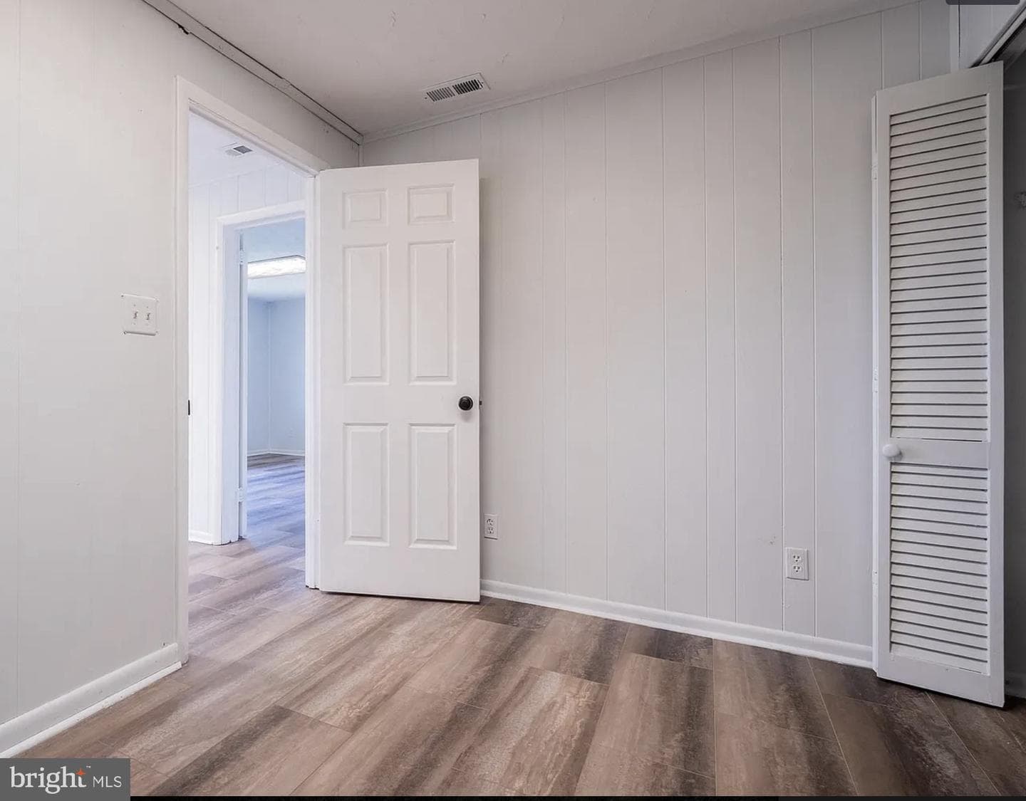 4728 Redfern Court photo 59