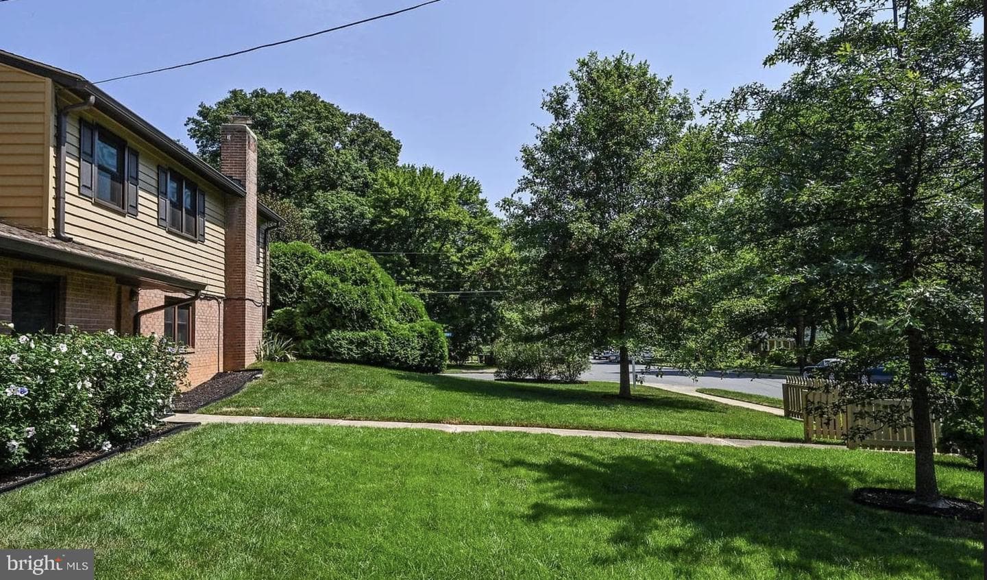4728 Redfern Court photo 65
