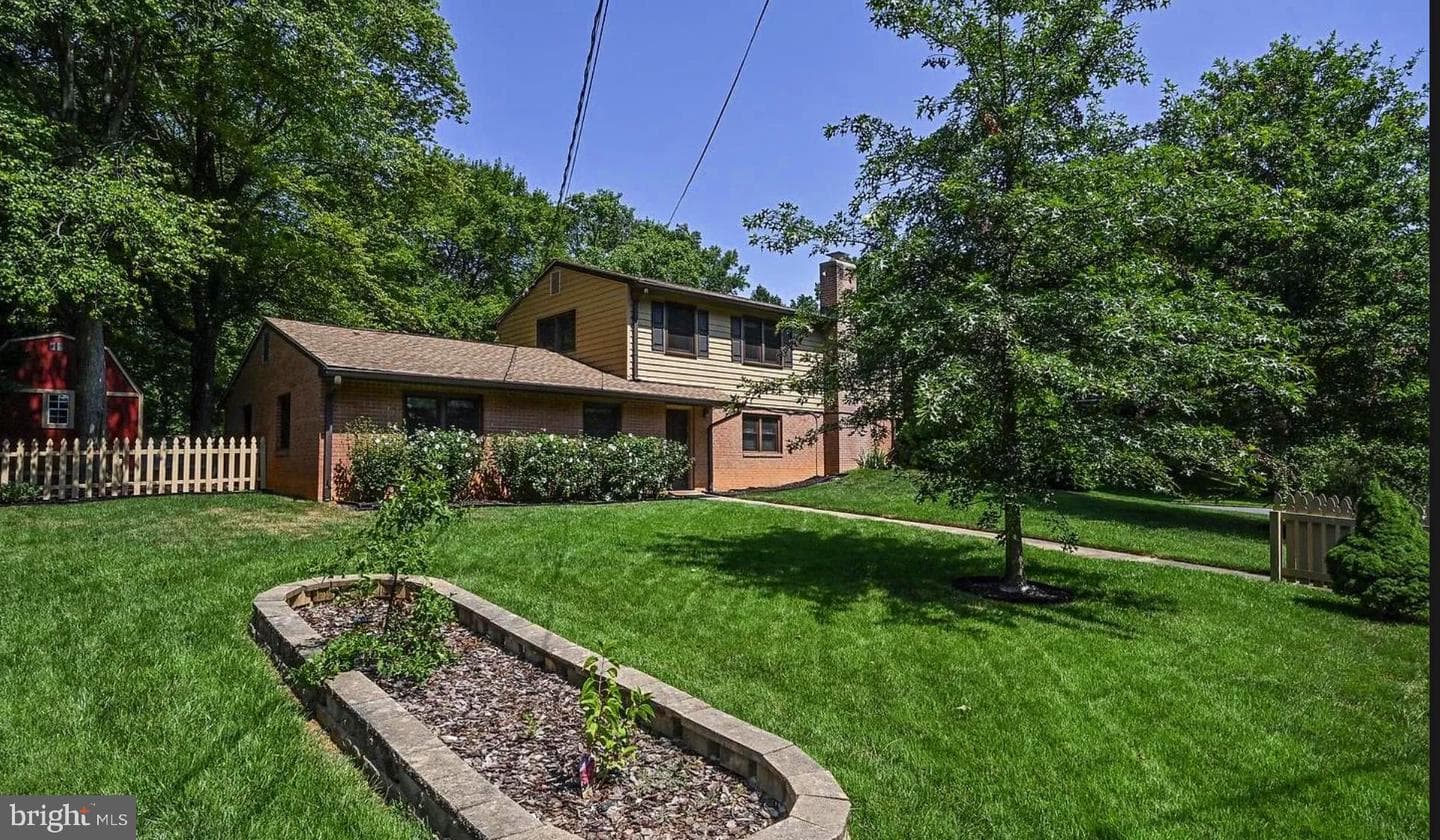4728 Redfern Court photo 66