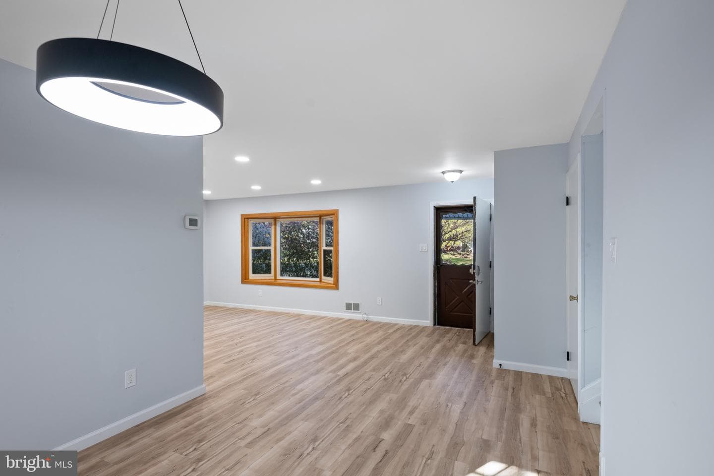 4728 Redfern Court photo 7
