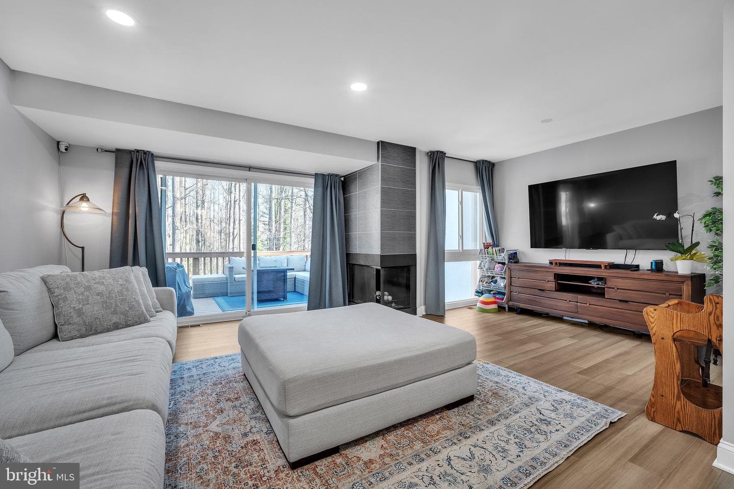 2357 Generation Drive photo 9