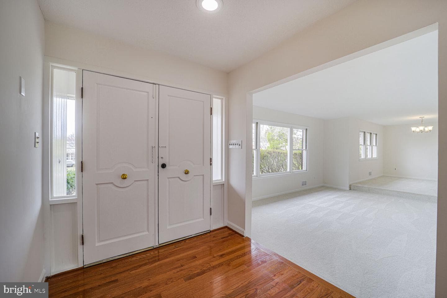 5017 Ravensworth Road photo 2