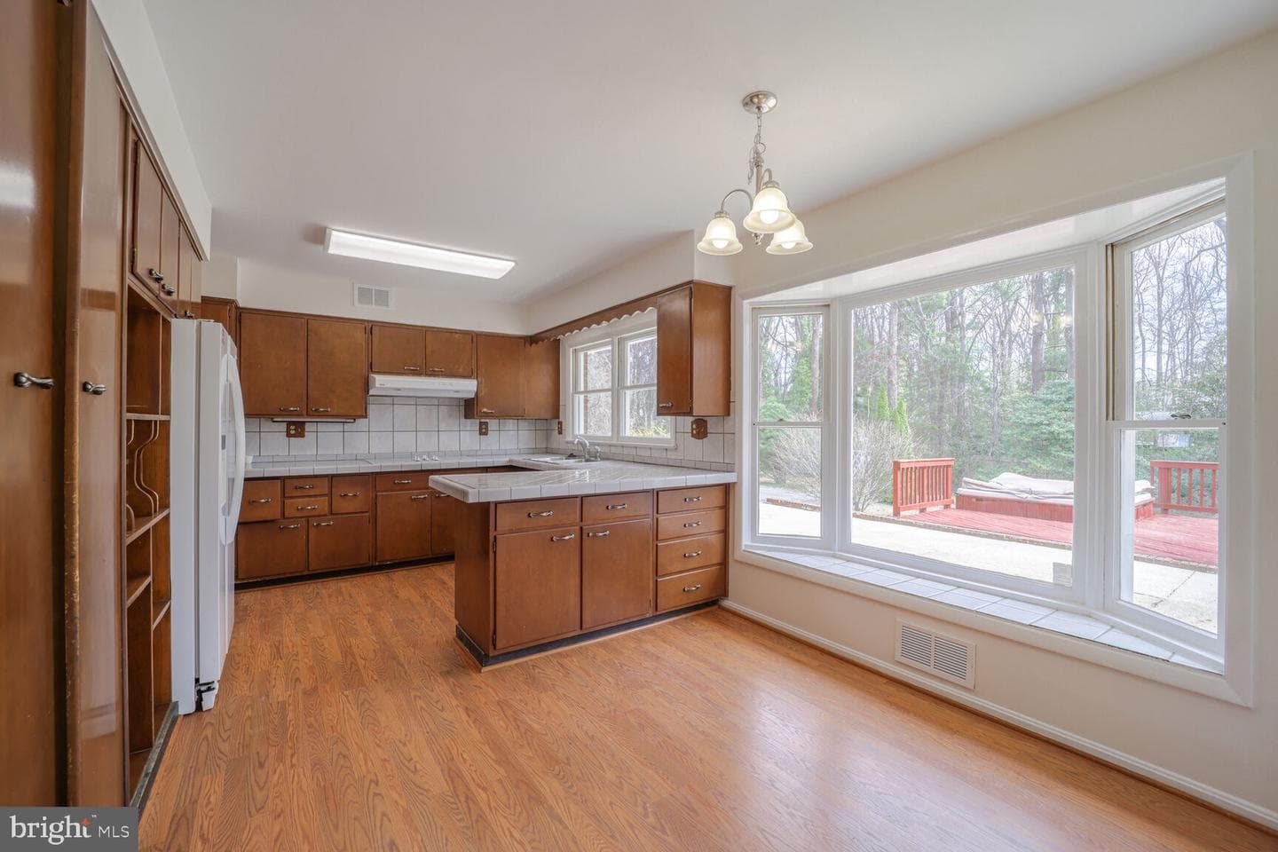 5017 Ravensworth Road photo 8