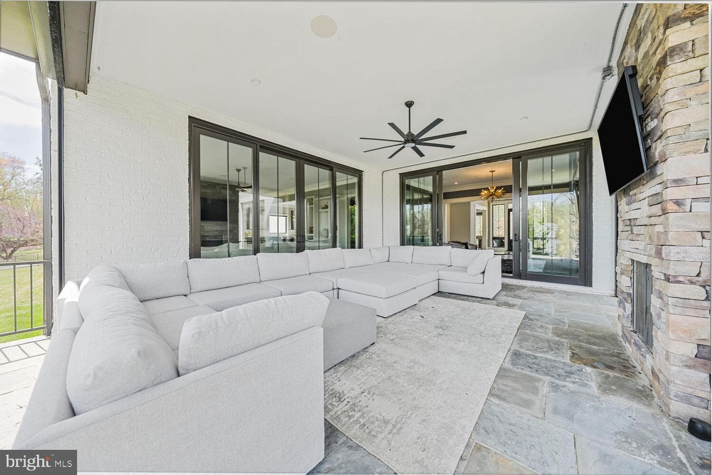 1109 Towlston Road photo 37