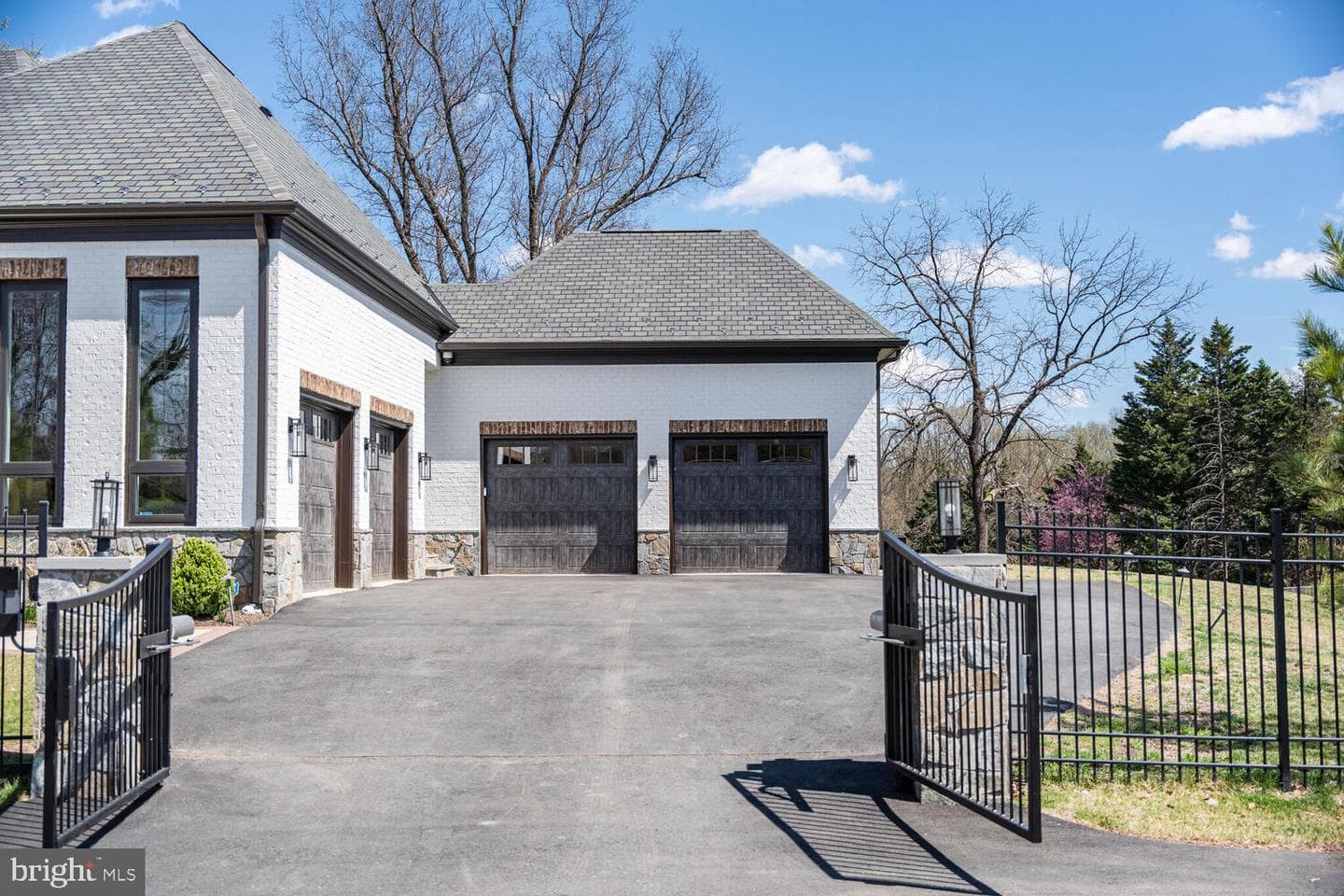 1109 Towlston Road photo 4