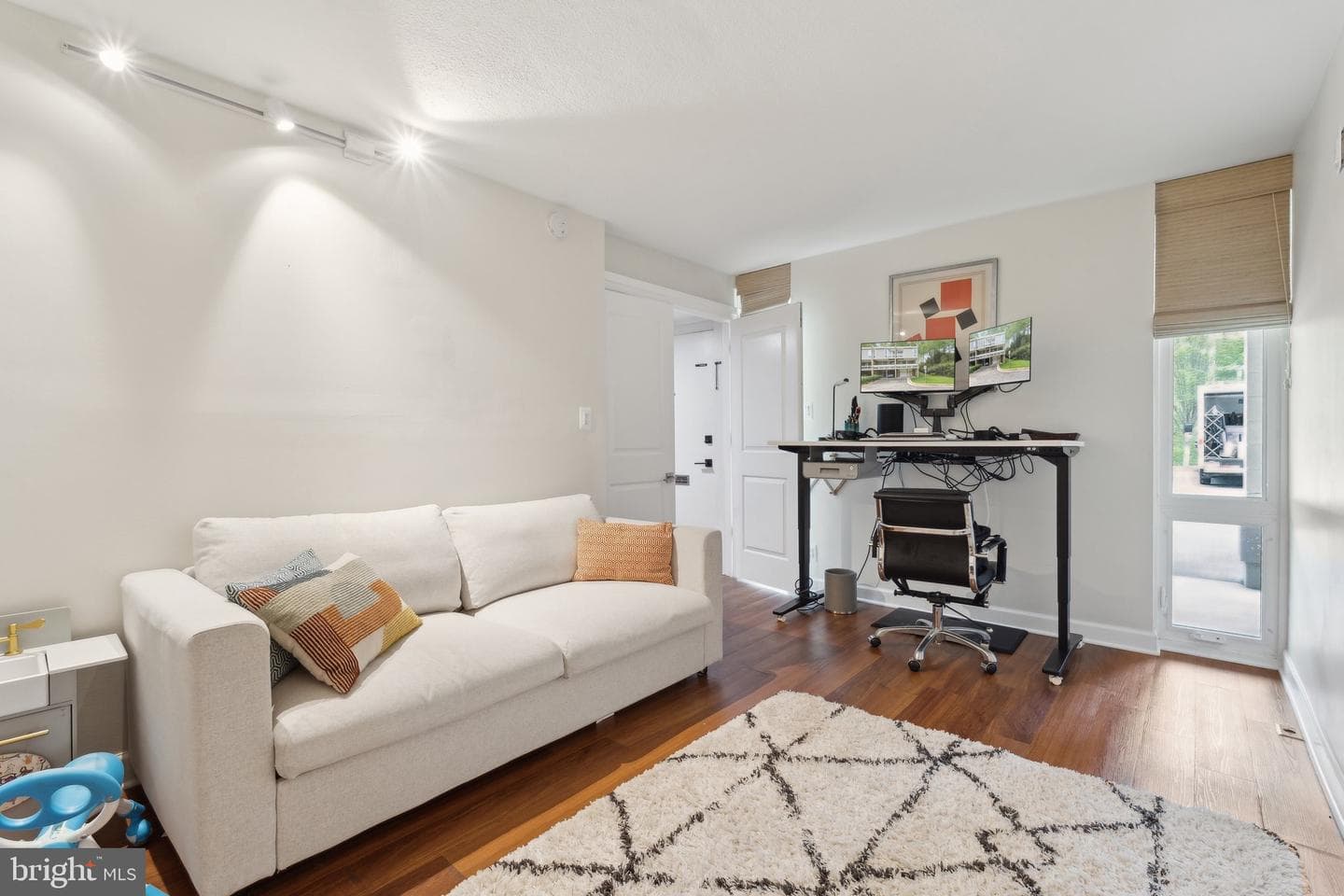 11599 Maple Ridge Road photo 4