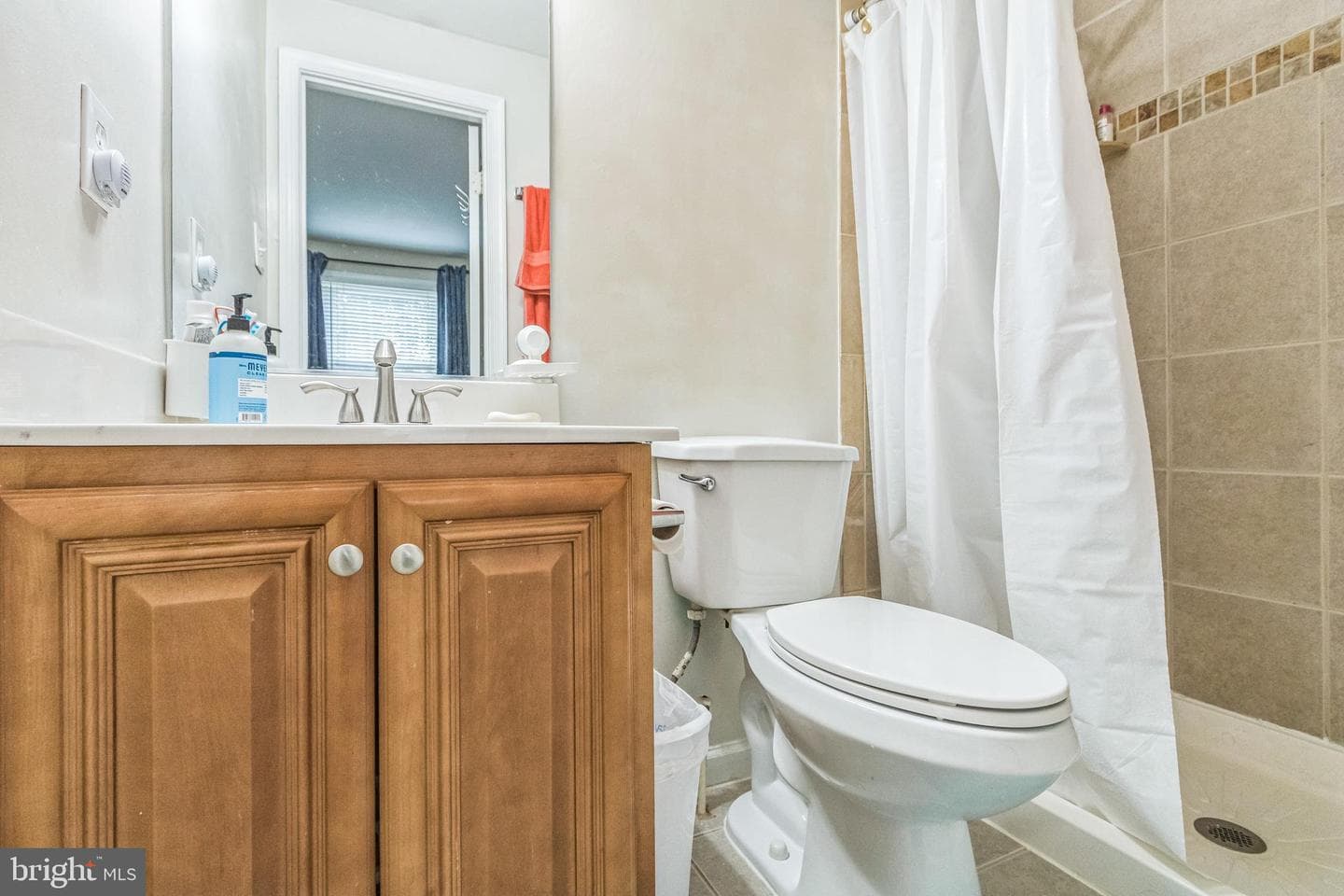 7449 Foxleigh Way photo 32