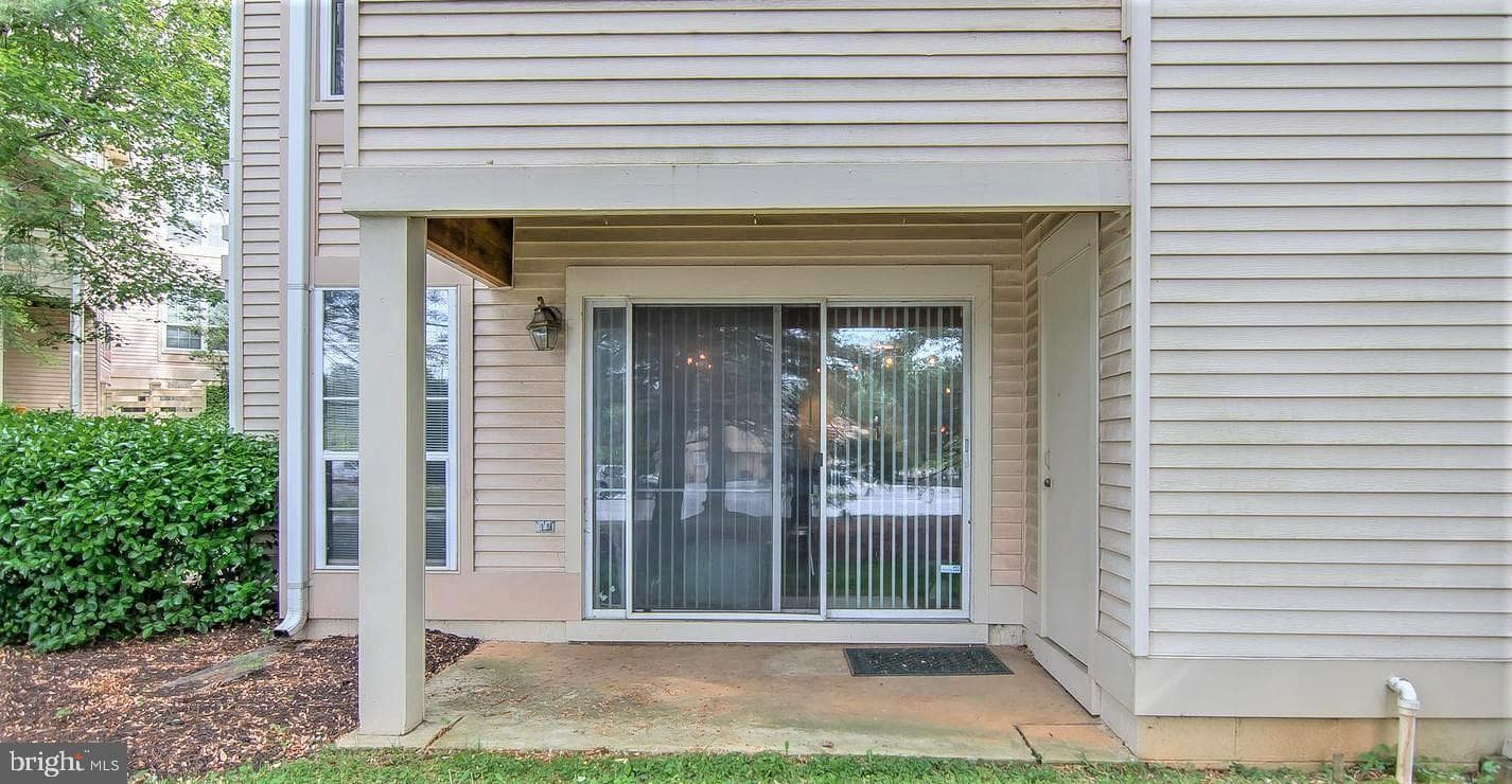 4555 Interlachen Court #h photo 3