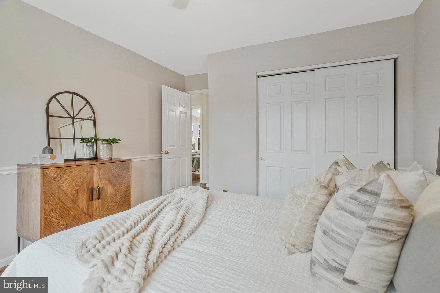 13482 Lake Shore Drive photo 28