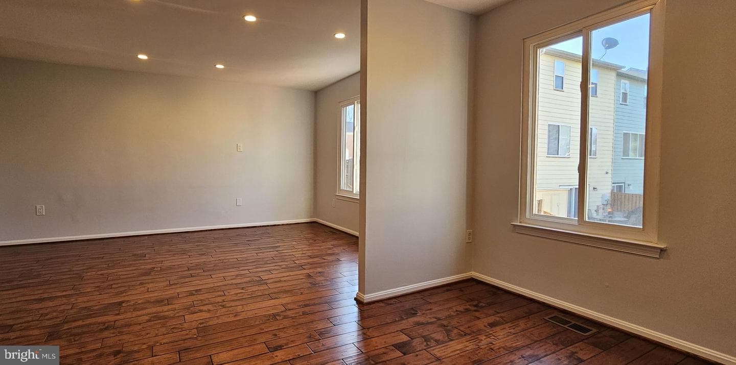 8210 Stationhouse Court photo 10