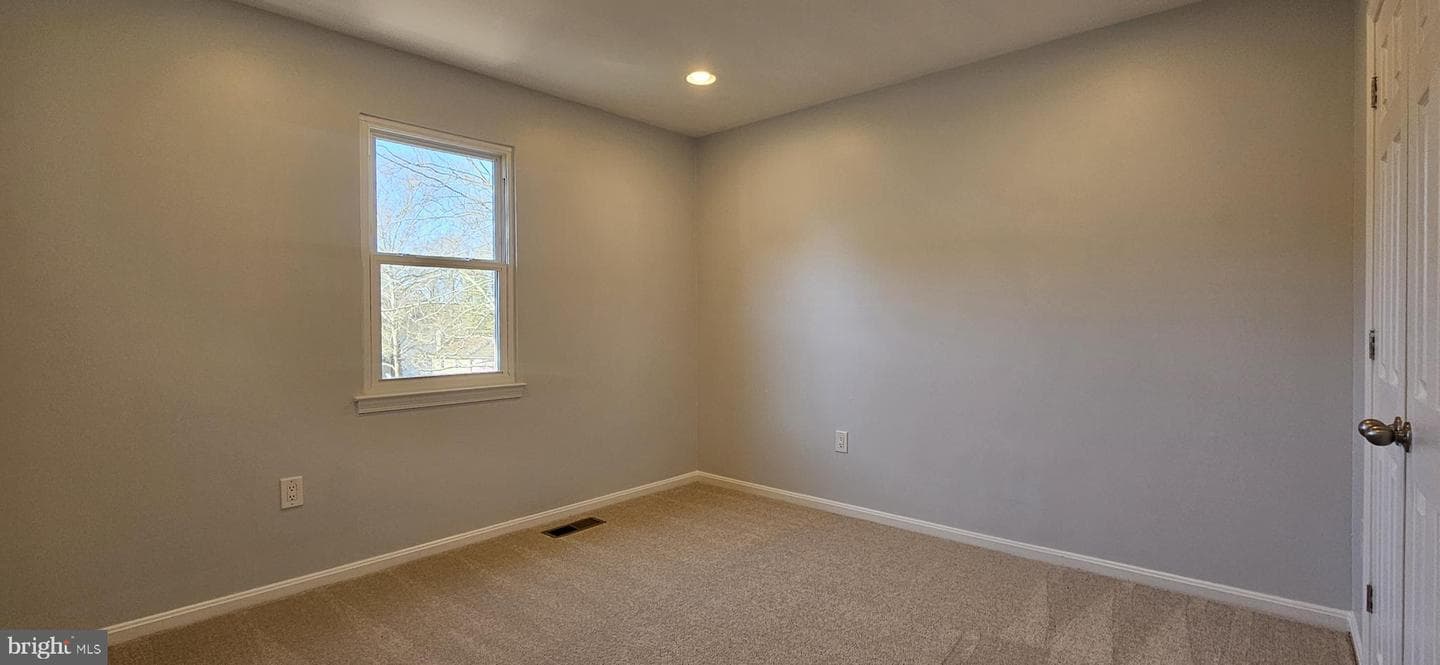8210 Stationhouse Court photo 27