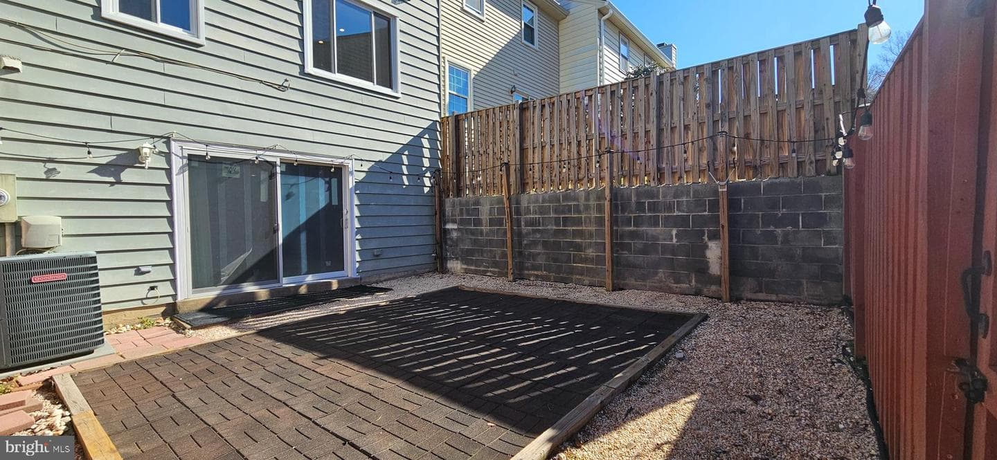 8210 Stationhouse Court photo 41