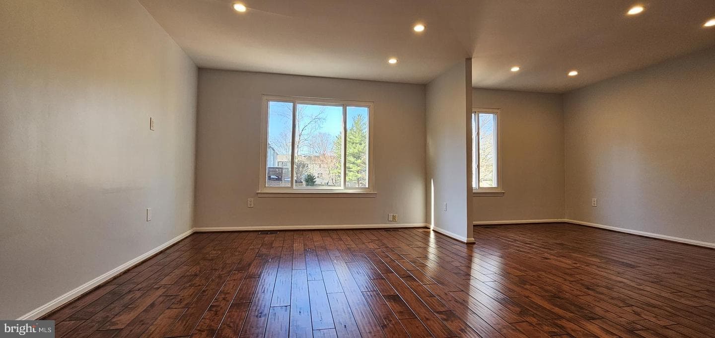 8210 Stationhouse Court photo 7