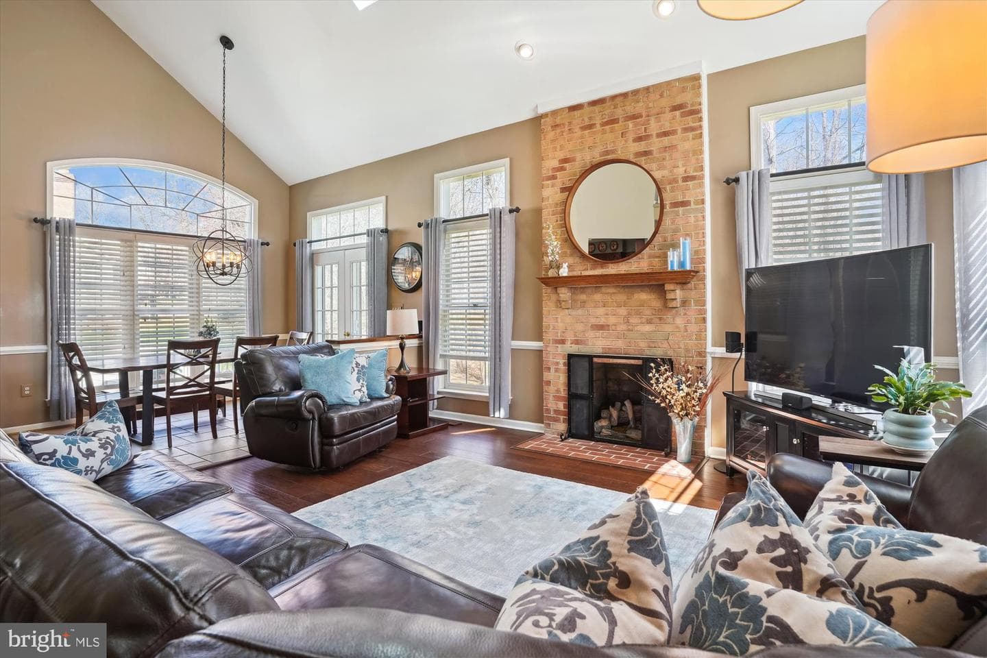 8535 Oak Chase Circle photo 7