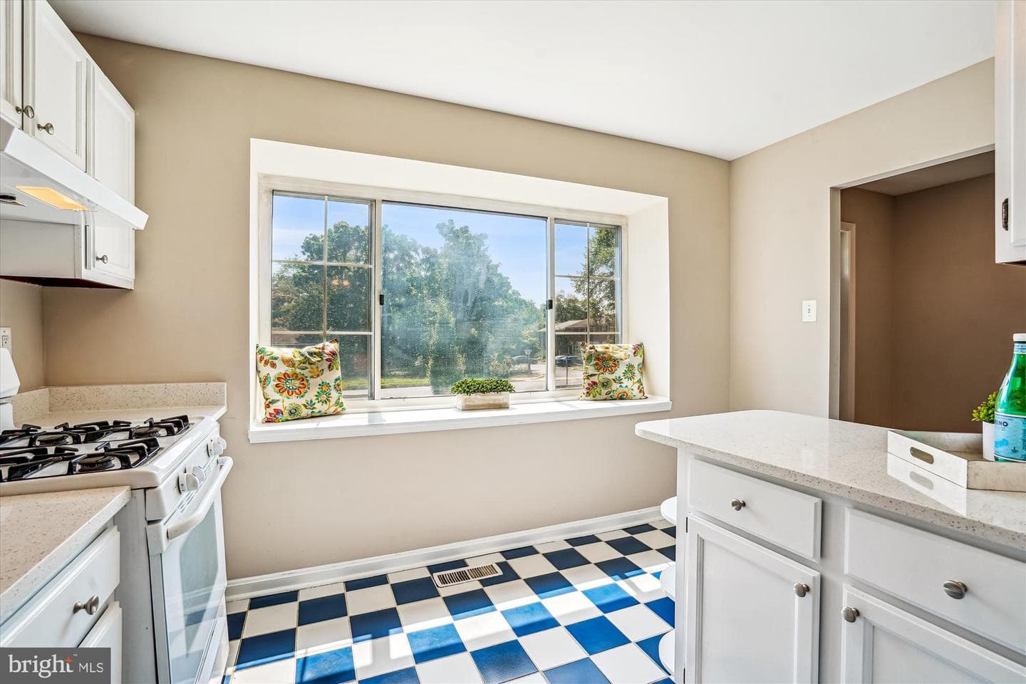 2798 Hyson Lane photo 6