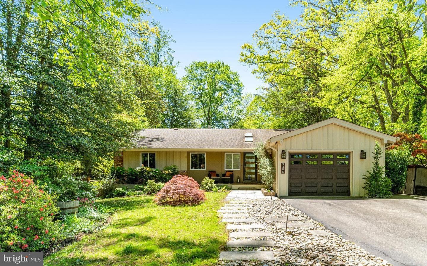9305 Hamilton Drive photo 3