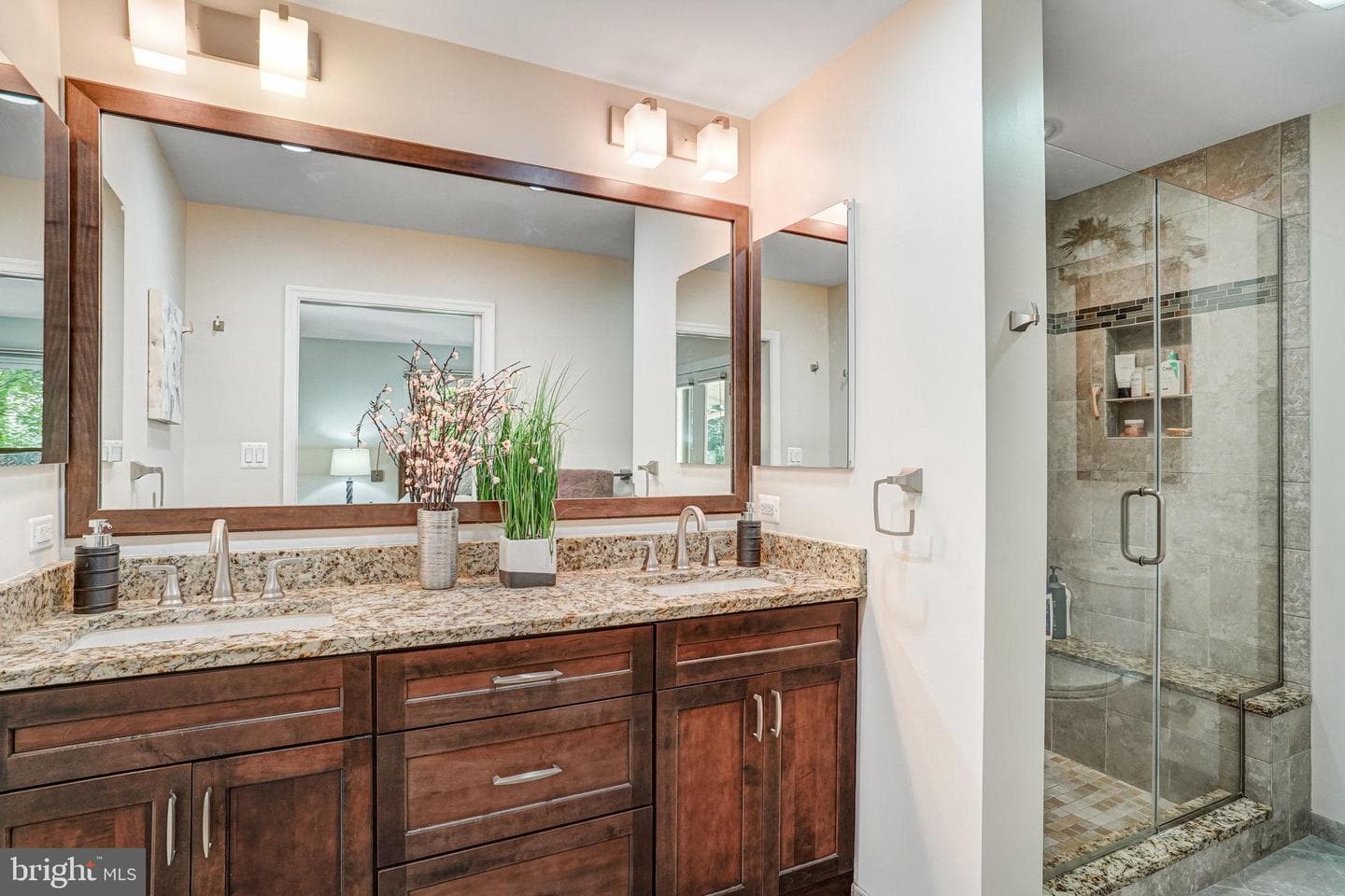 9305 Hamilton Drive photo 32