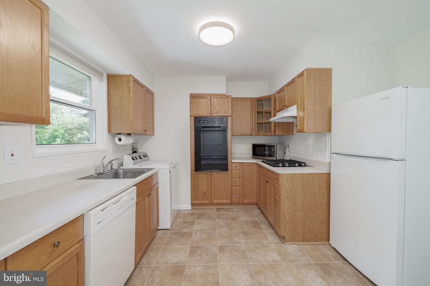 5004 Eastchester Circle photo 12