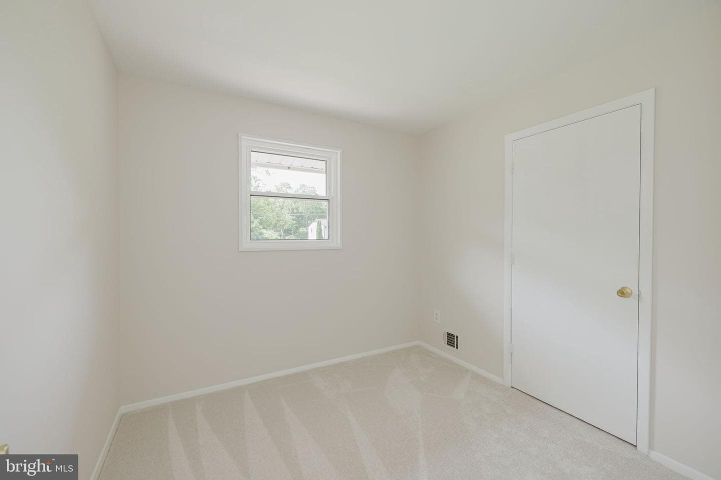 5004 Eastchester Circle photo 19