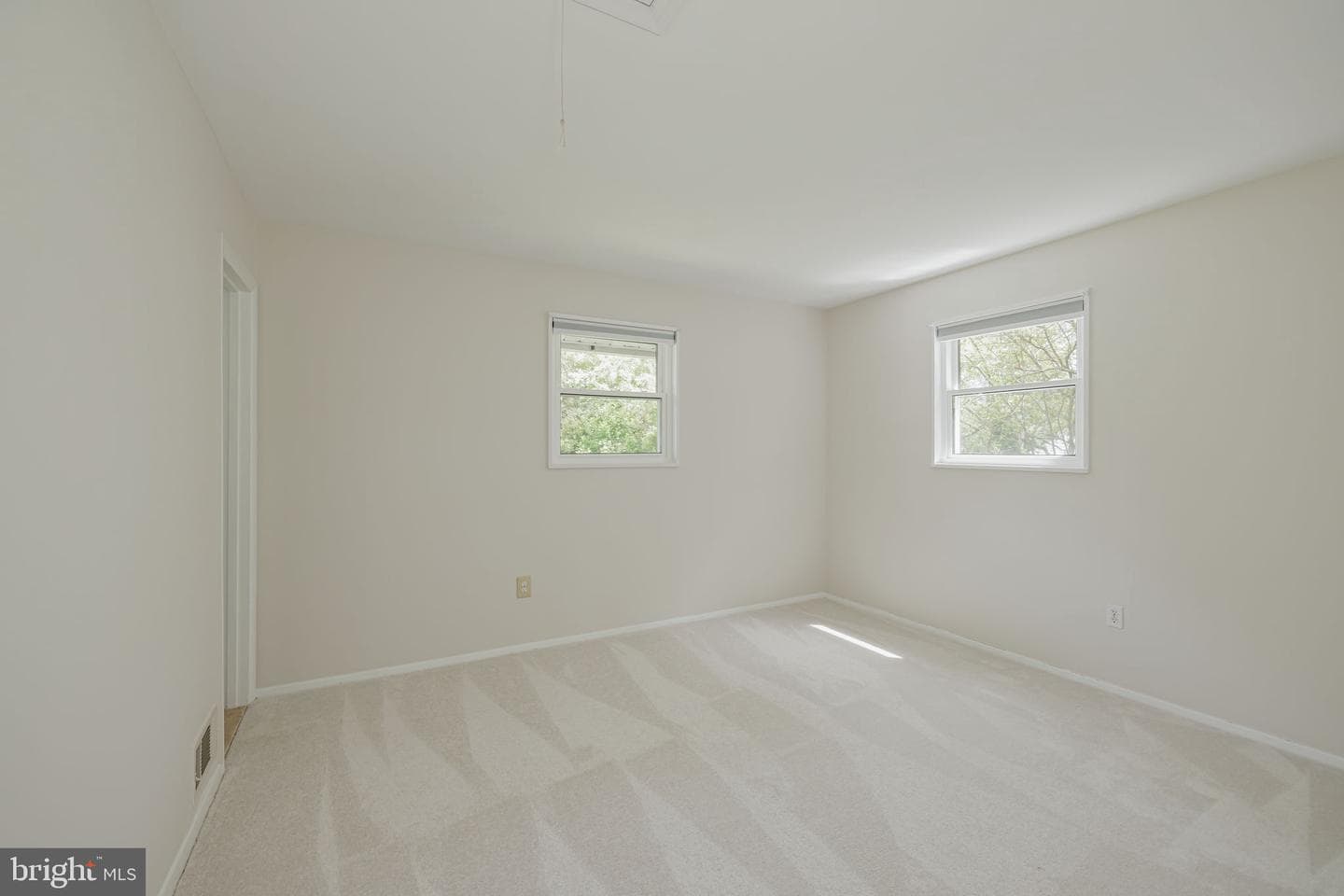 5004 Eastchester Circle photo 22