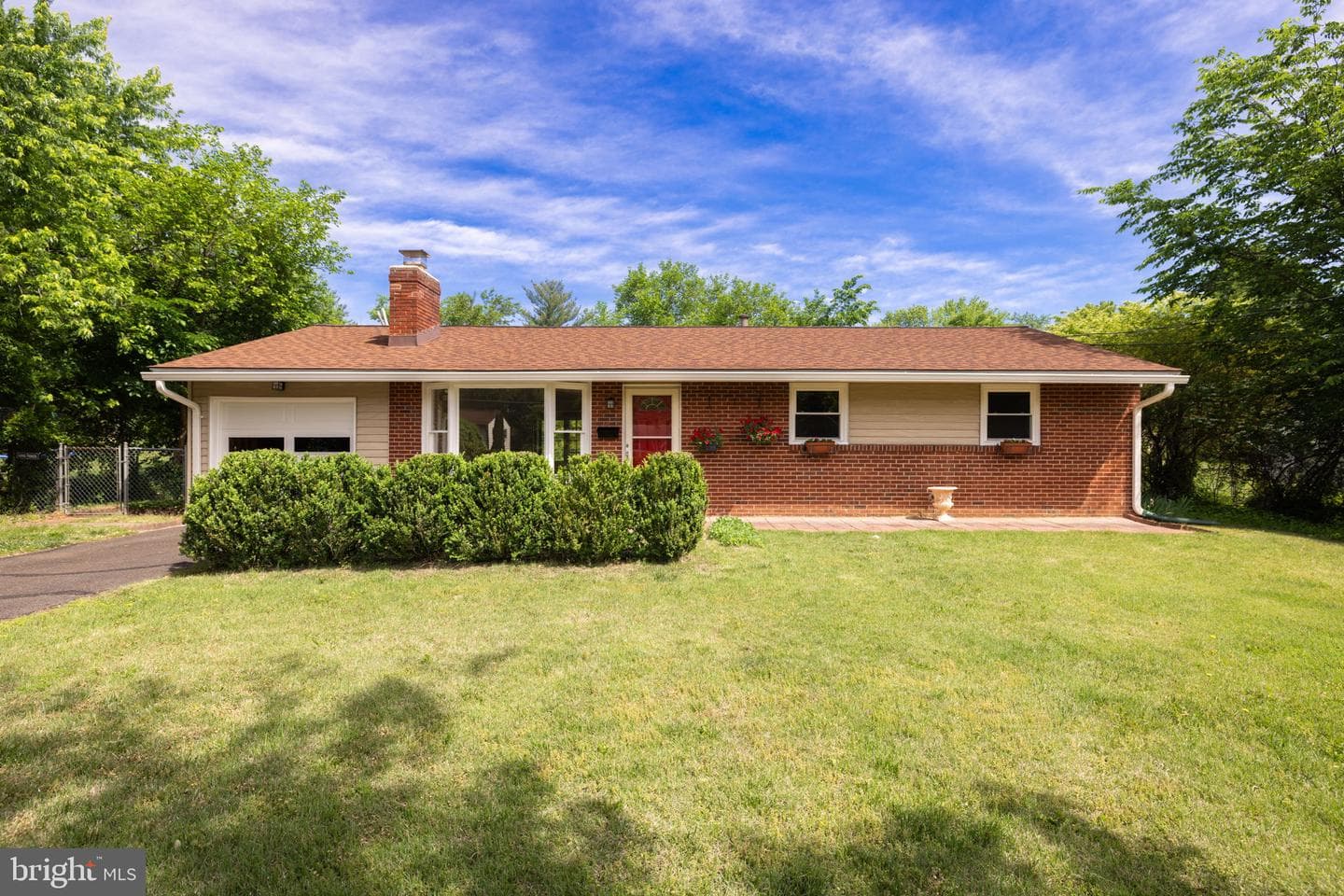 5004 Eastchester Circle photo 3