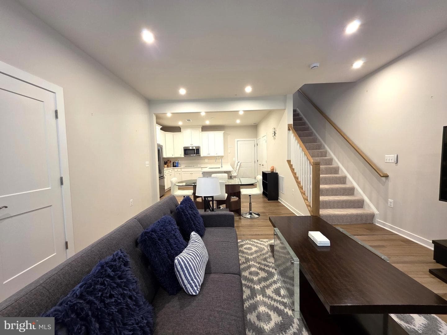 4608 Olivine Dr. photo 6