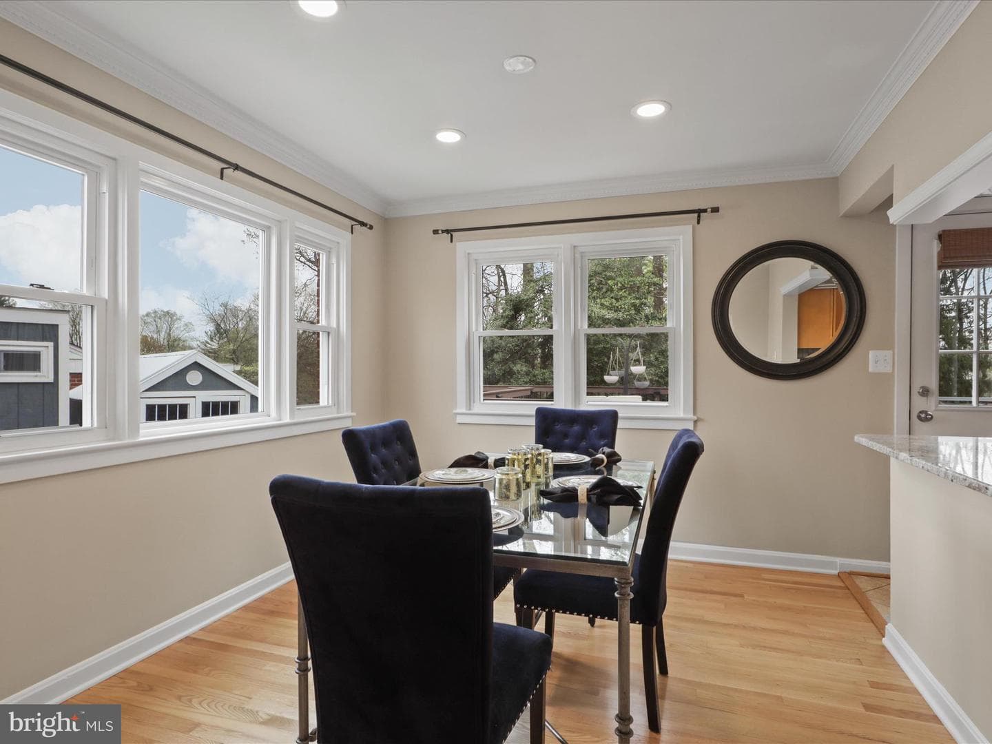 7407 Austin Street photo 15