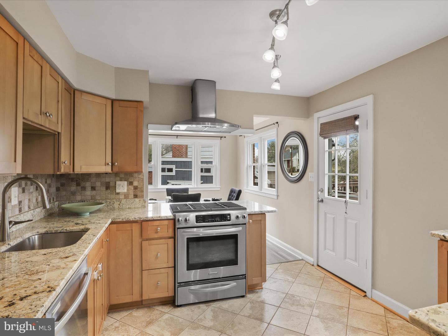 7407 Austin Street photo 19