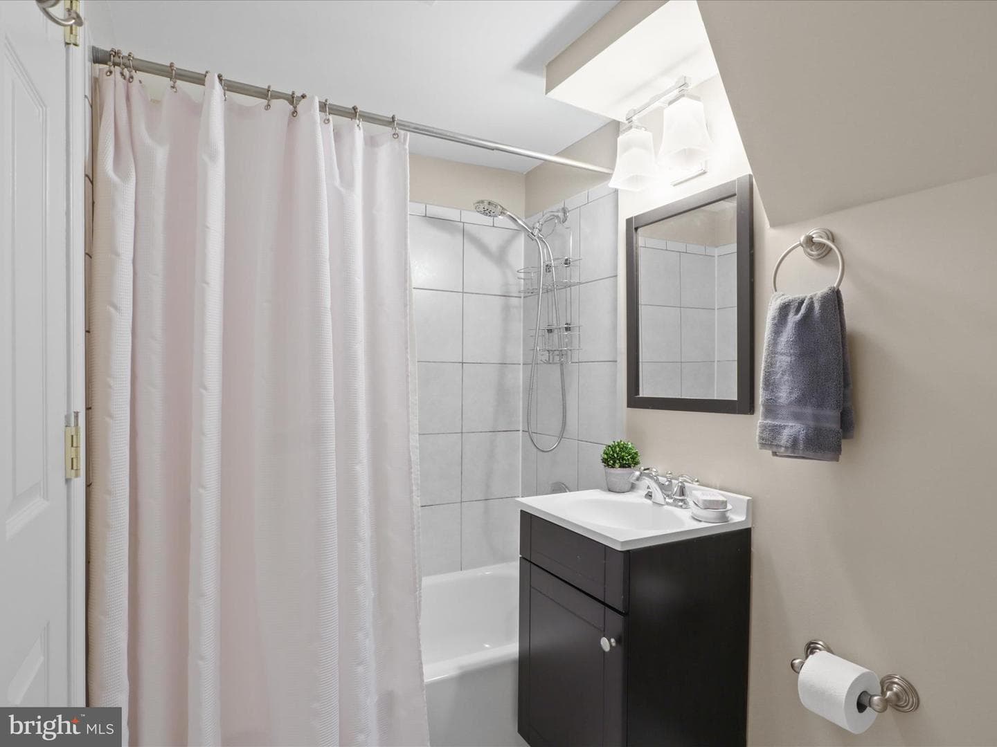 7407 Austin Street photo 31