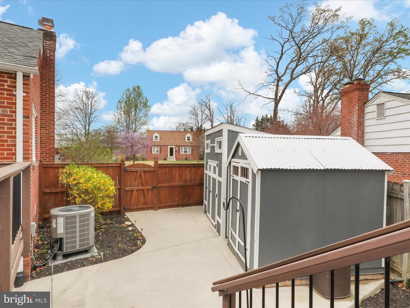 7407 Austin Street photo 39