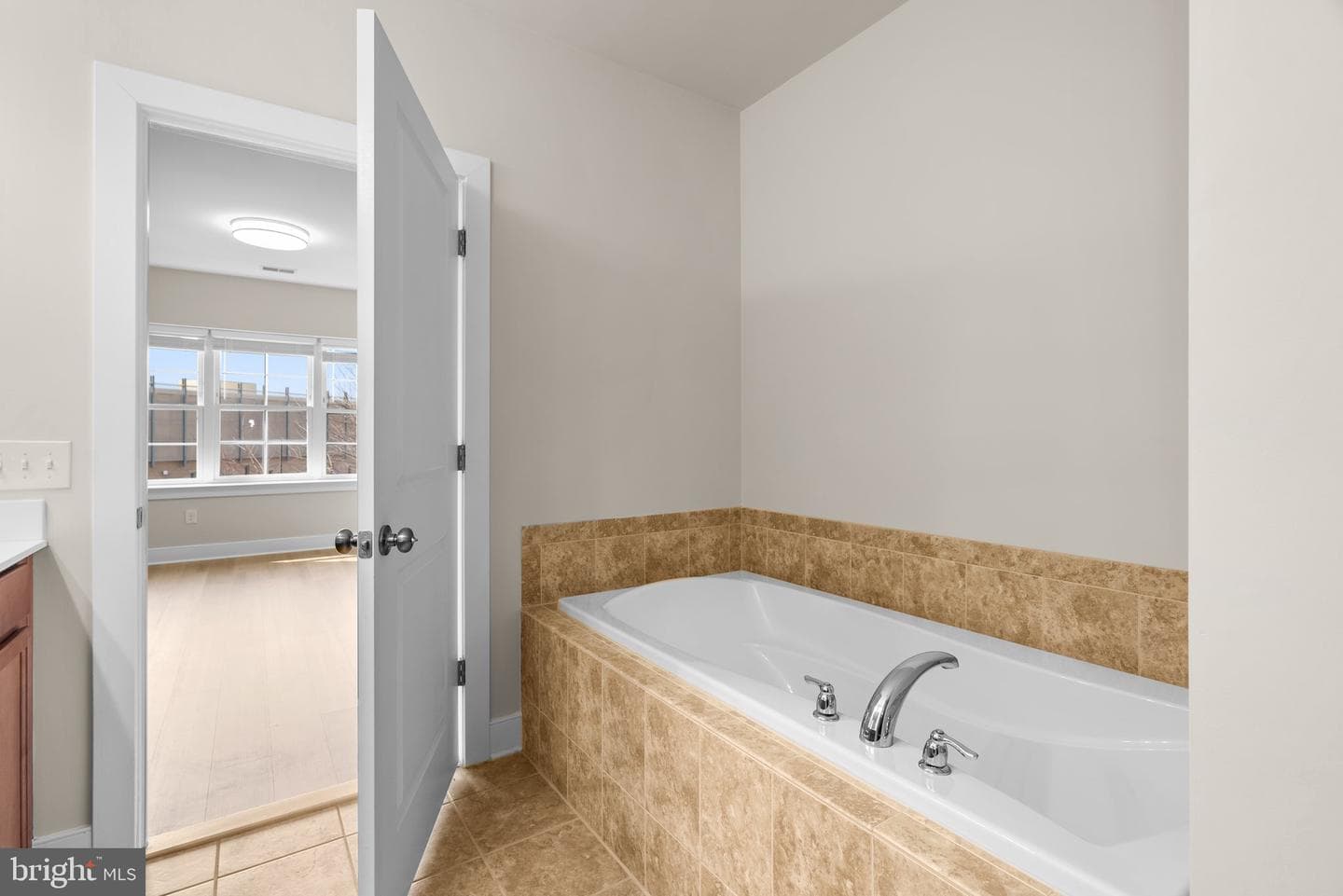 9521 Bastille Street #201 photo 38