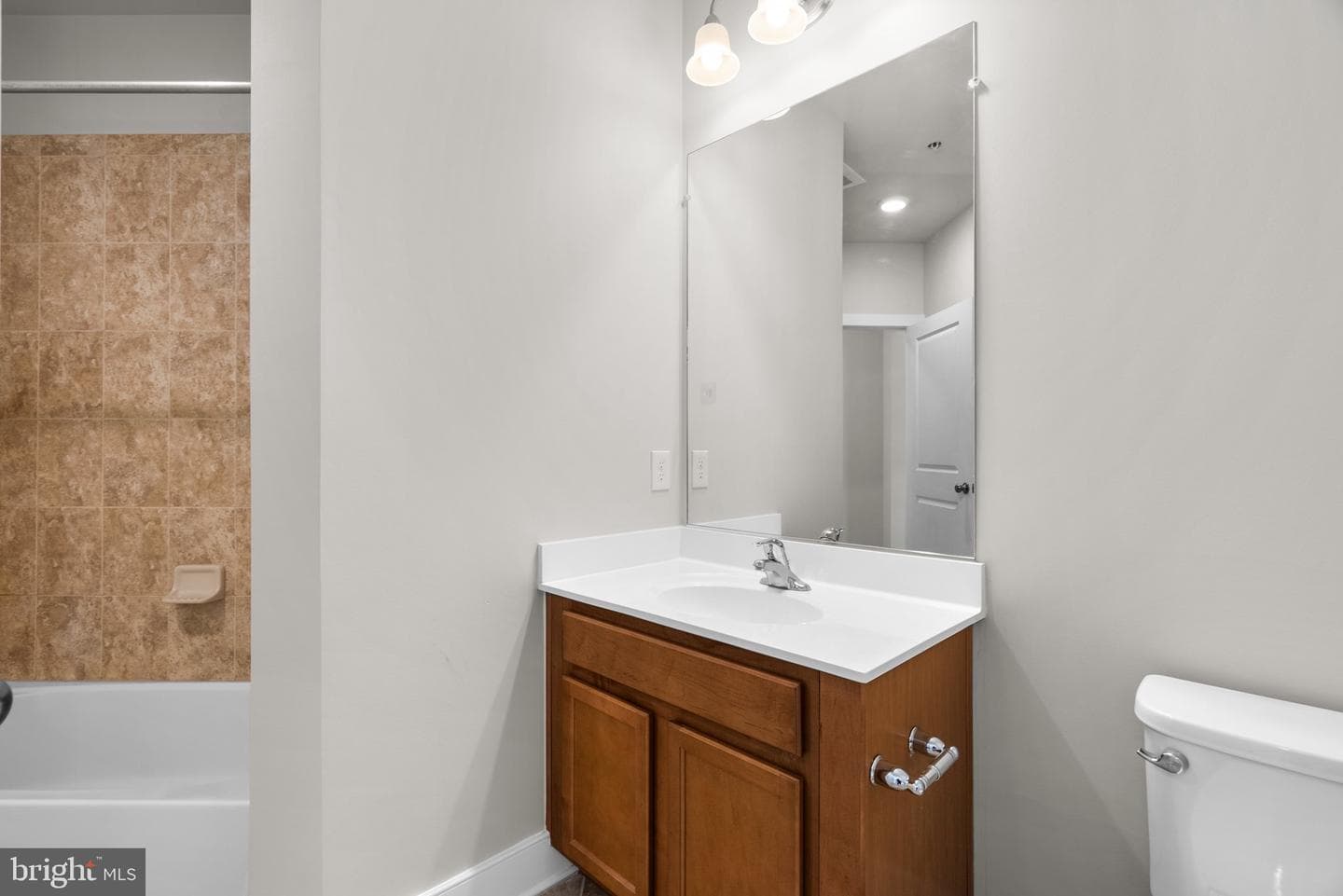 9521 Bastille Street #201 photo 42