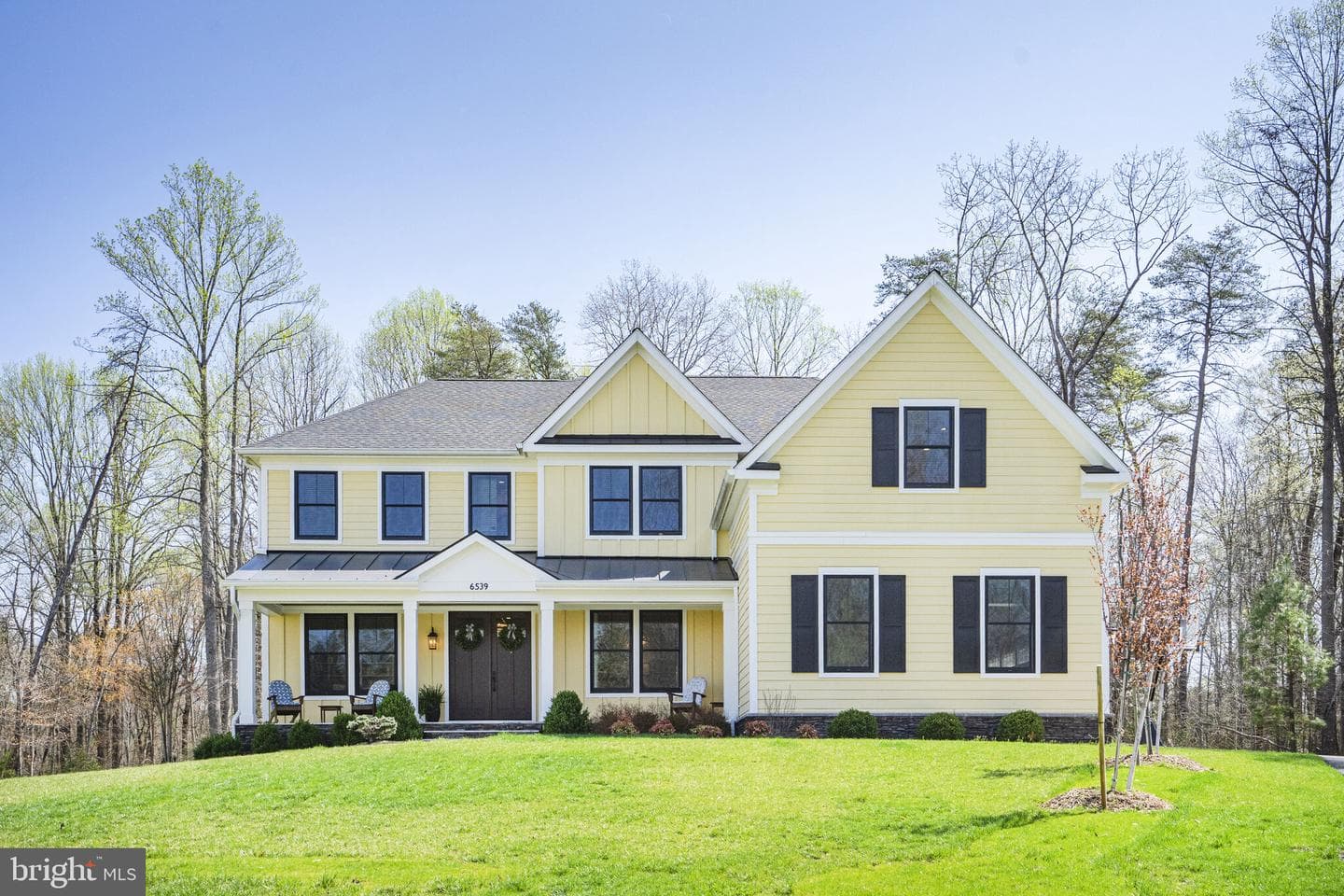 6539 Foxhollow Lane photo 2