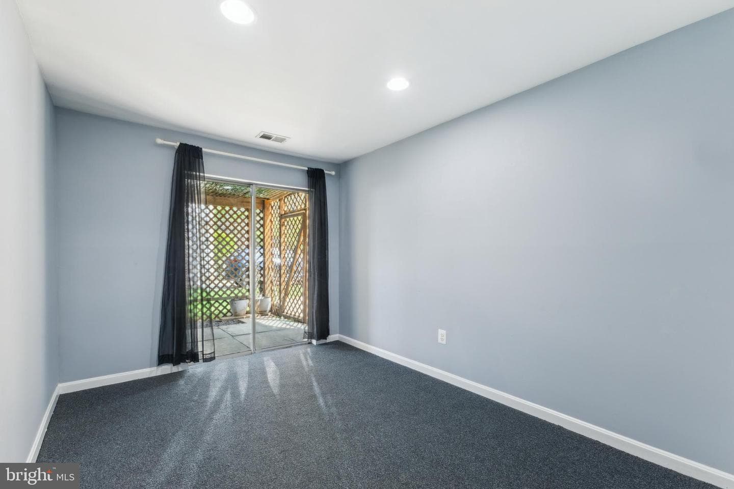 6001 Powells Landing Road photo 19