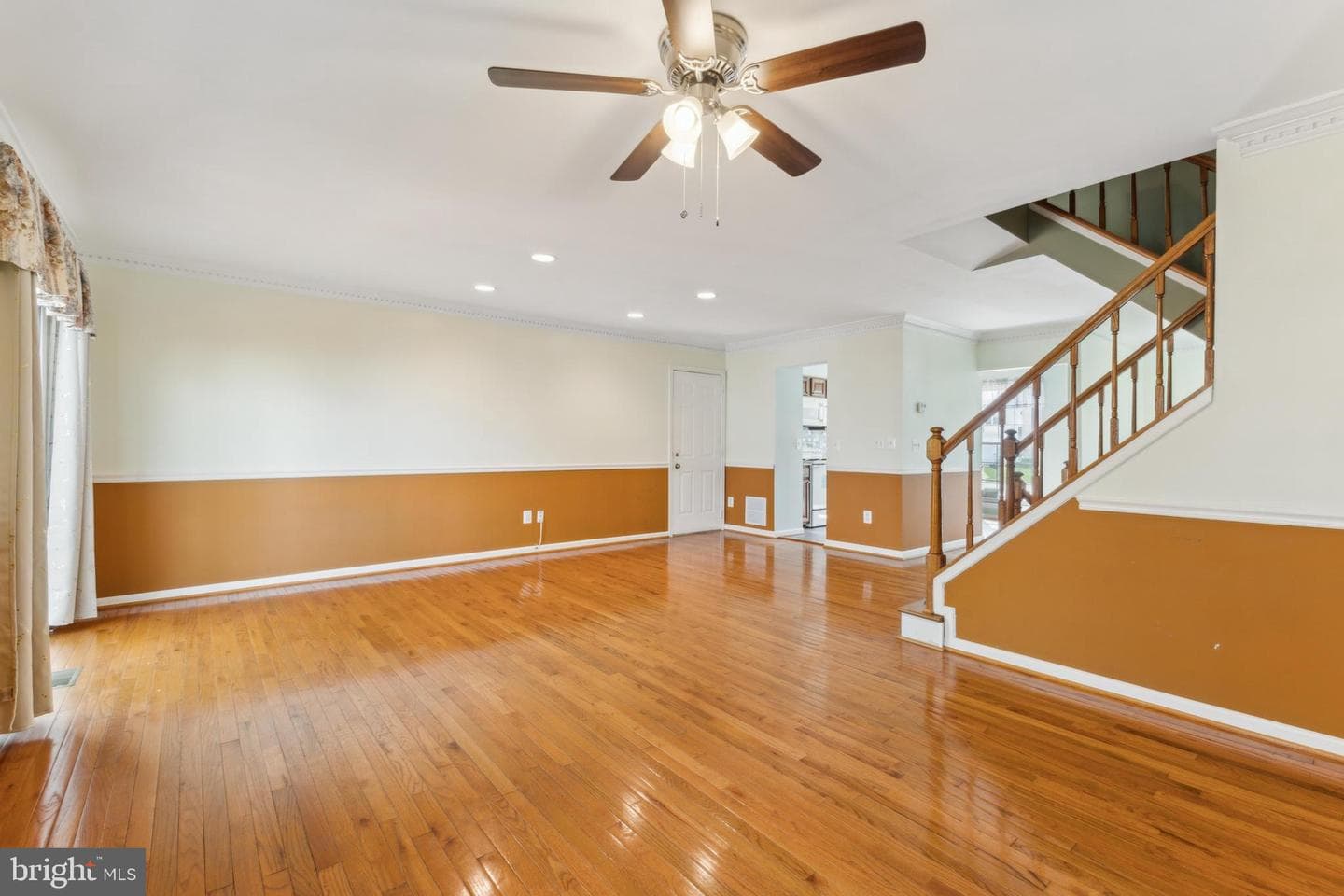 6001 Powells Landing Road photo 5