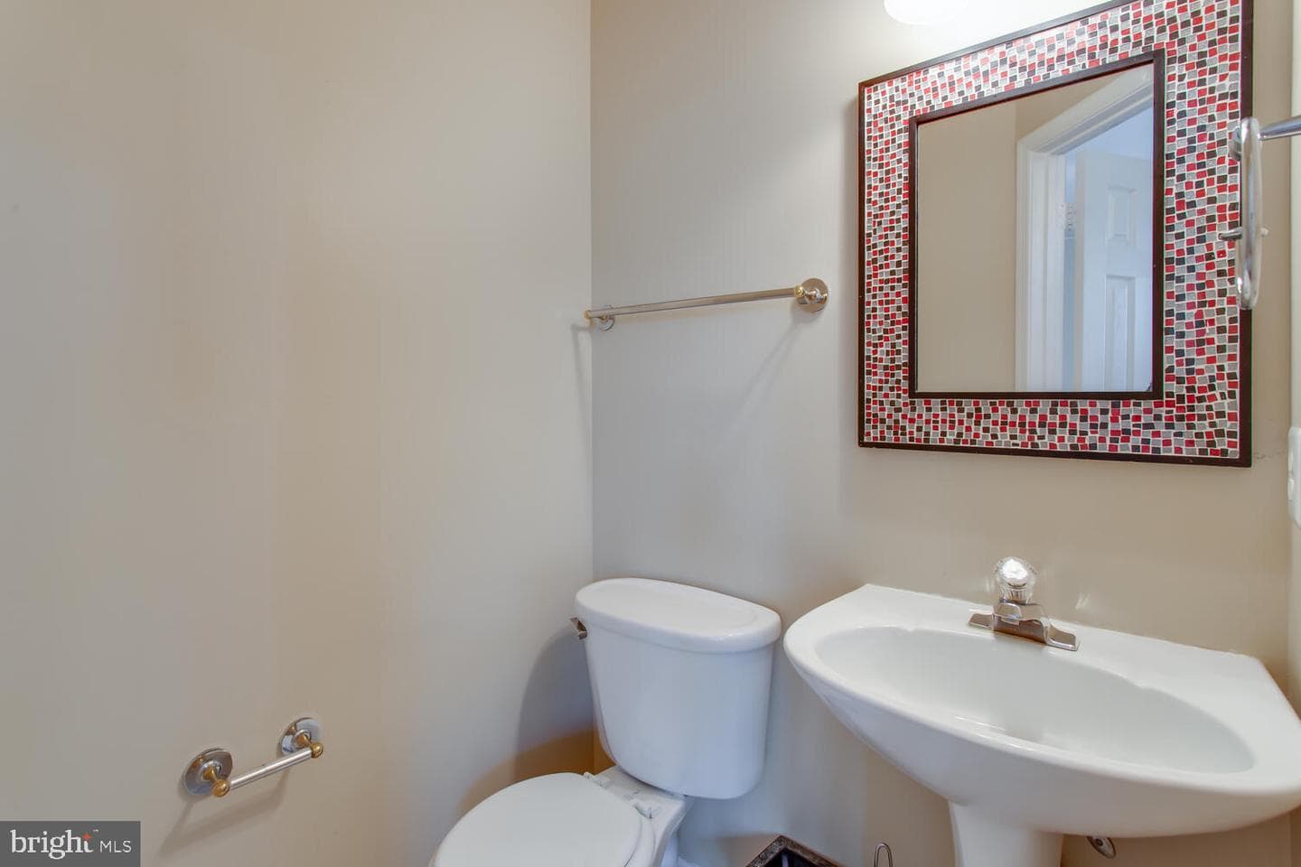7697 Lavenham Landing photo 22