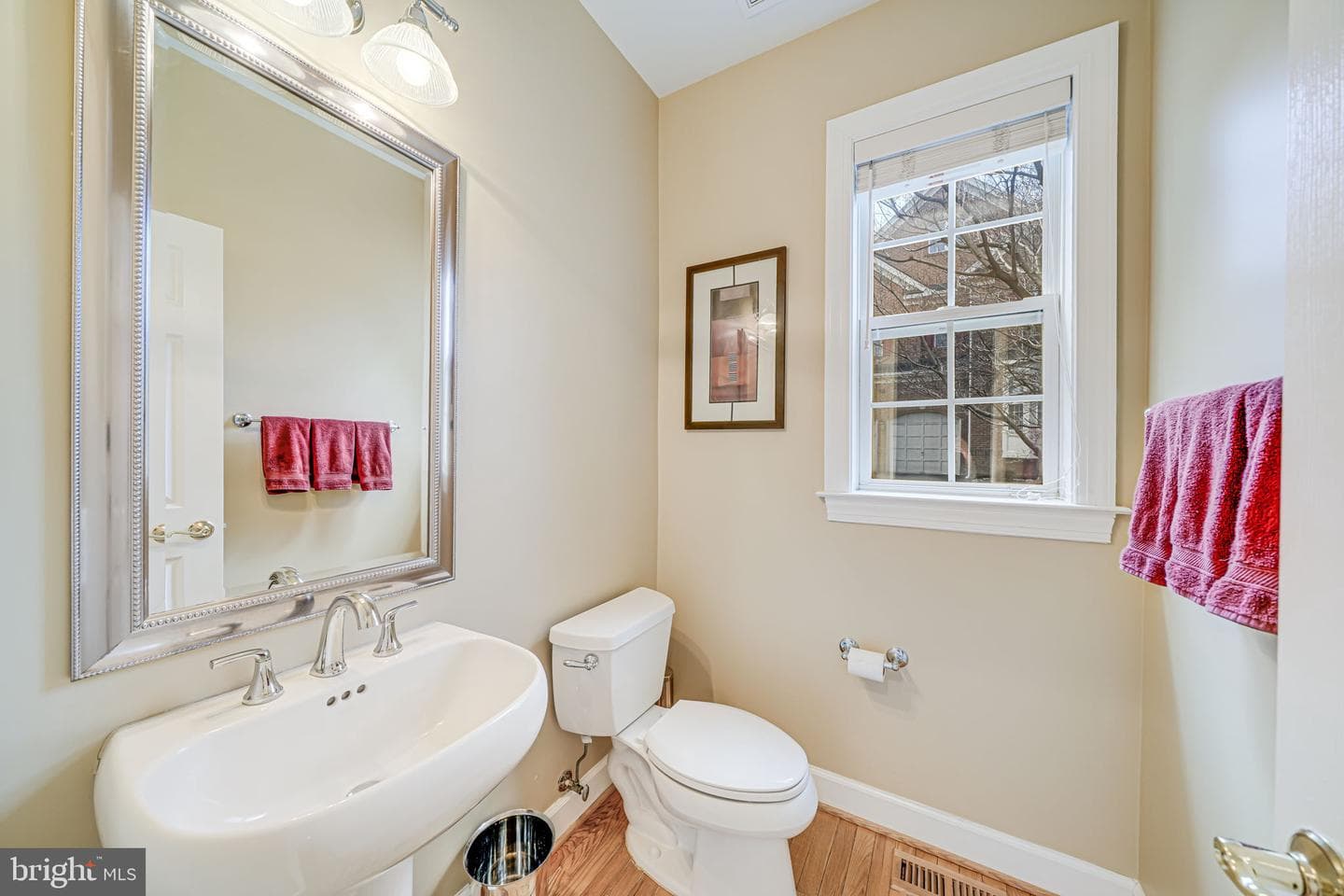 2185 Sandburg Street photo 20