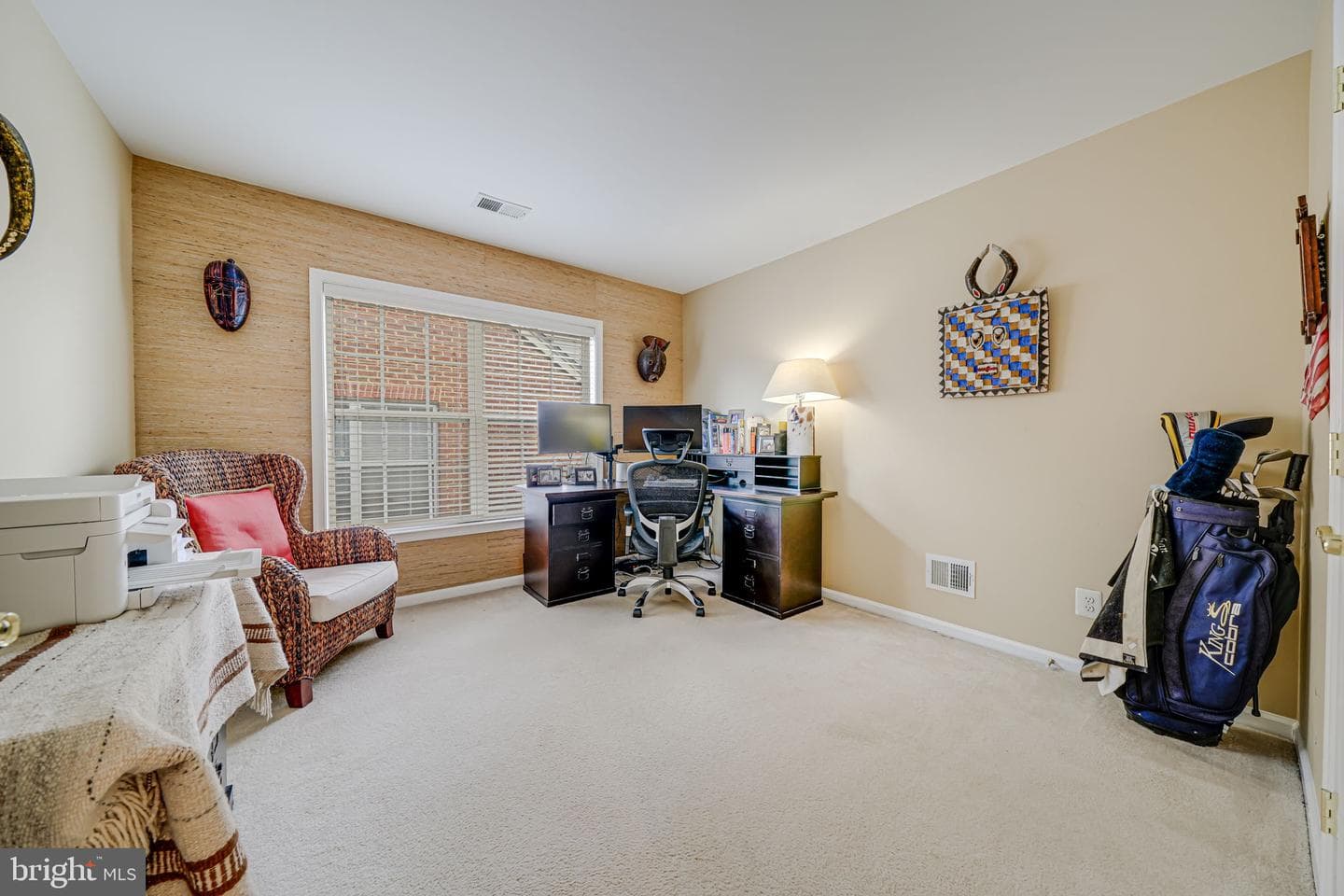 2185 Sandburg Street photo 35
